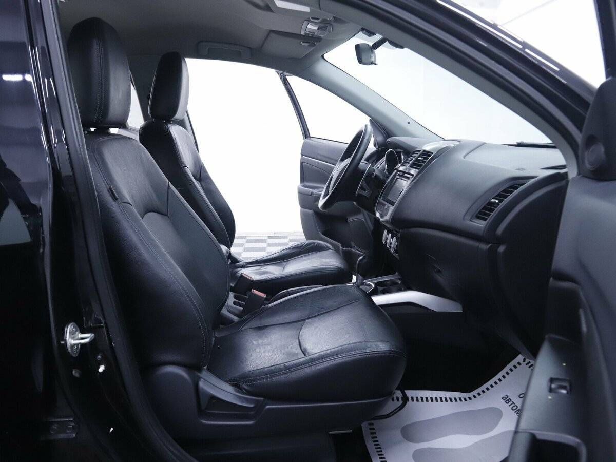 Купить Mitsubishi ASX с пробегом. Фото: #12