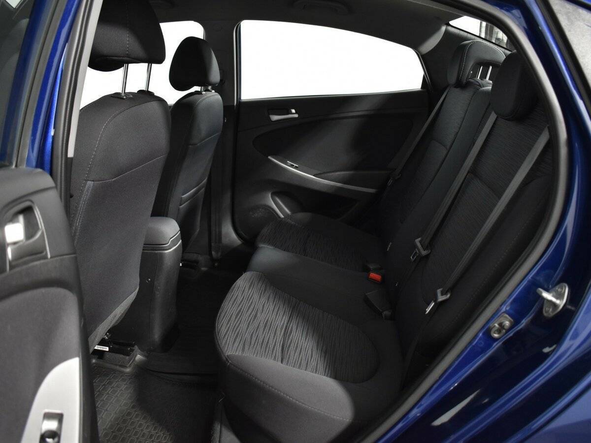 Купить Hyundai Solaris с пробегом. Фото: #11