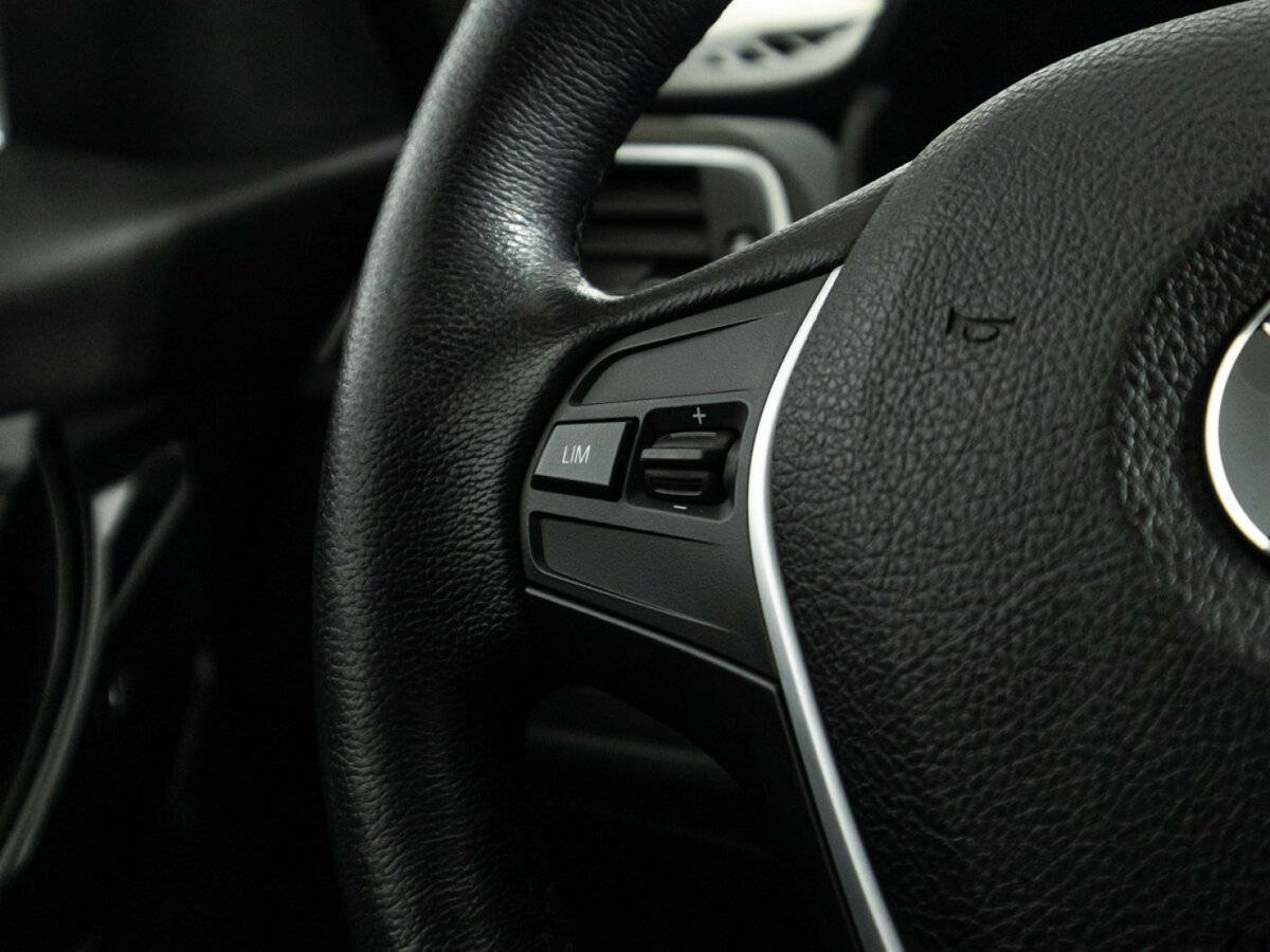 Купить BMW 3 серии с пробегом. Фото: #20