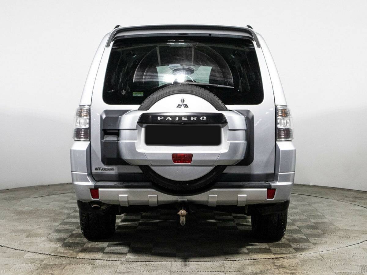 Купить Mitsubishi Pajero с пробегом. Фото: #5