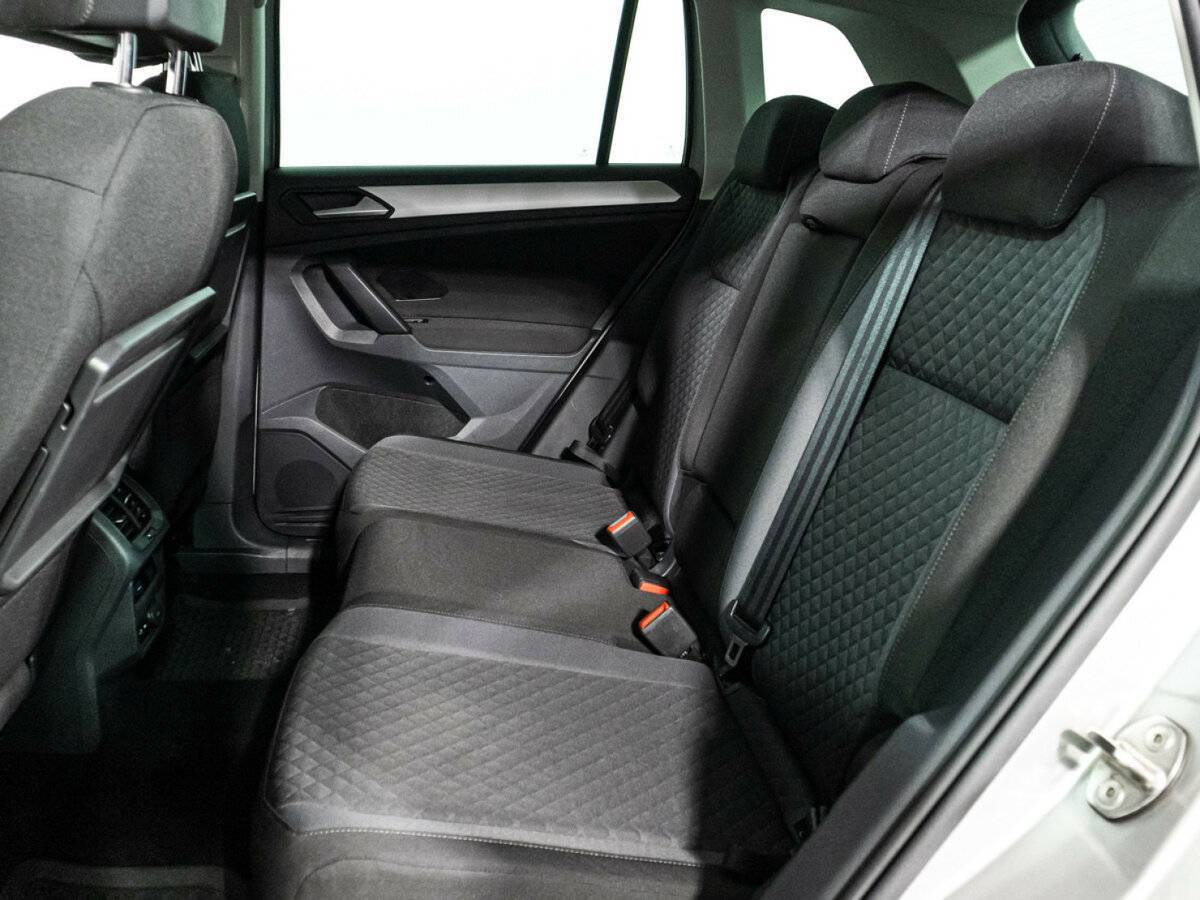 Купить Volkswagen Tiguan с пробегом. Фото: #9