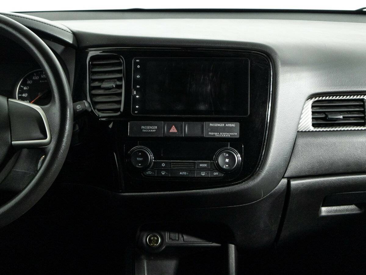 Купить Mitsubishi Outlander с пробегом. Фото: #13