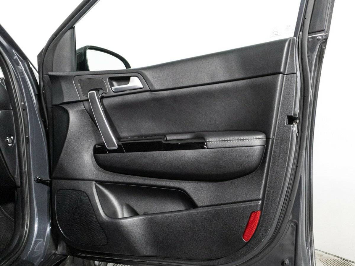 Купить Kia Sportage с пробегом. Фото: #28
