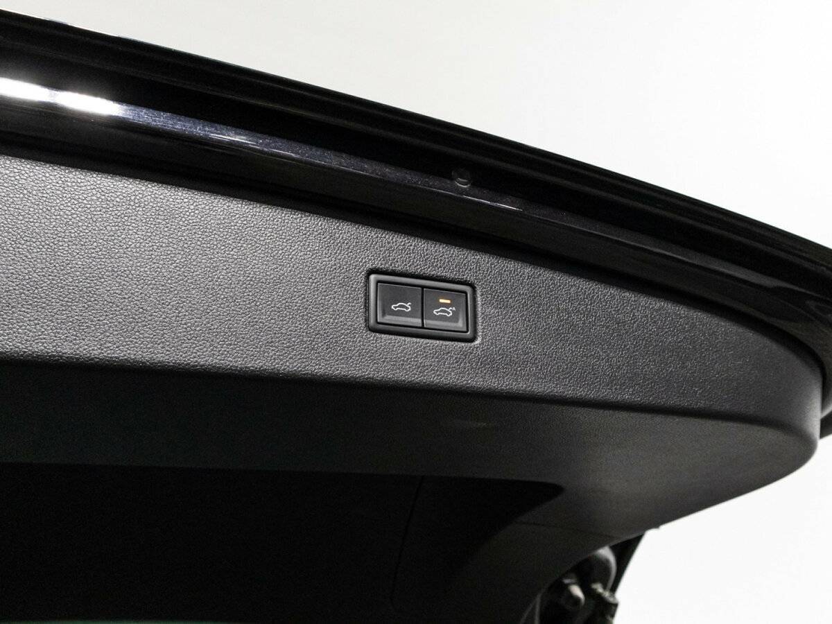 Купить Volkswagen Tiguan с пробегом. Фото: #15