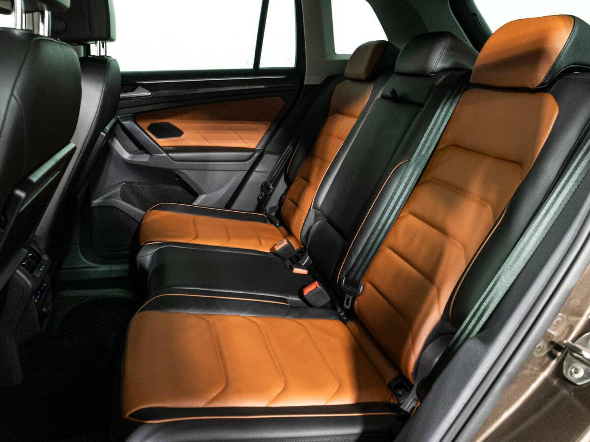 Купить Volkswagen Tiguan с пробегом. Фото: #9