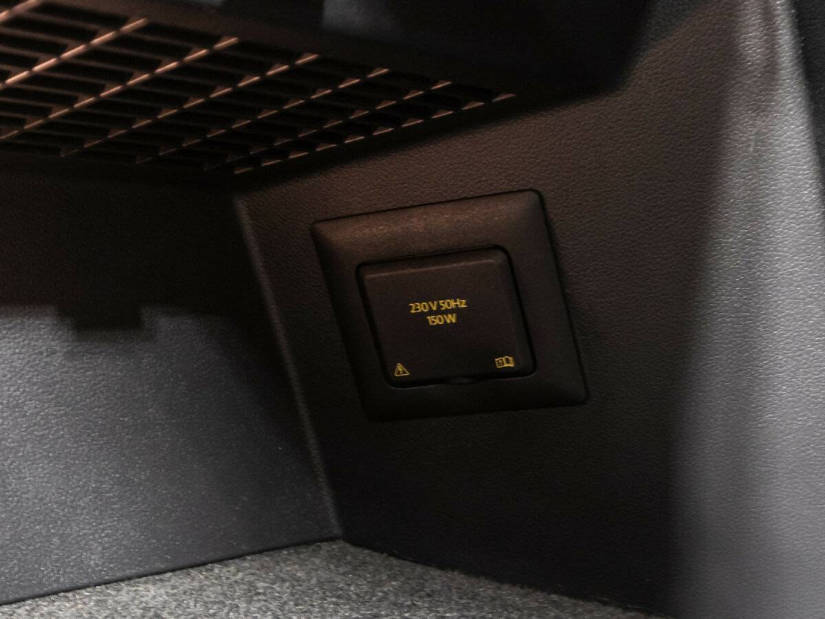 Купить Volkswagen Tiguan с пробегом. Фото: #16