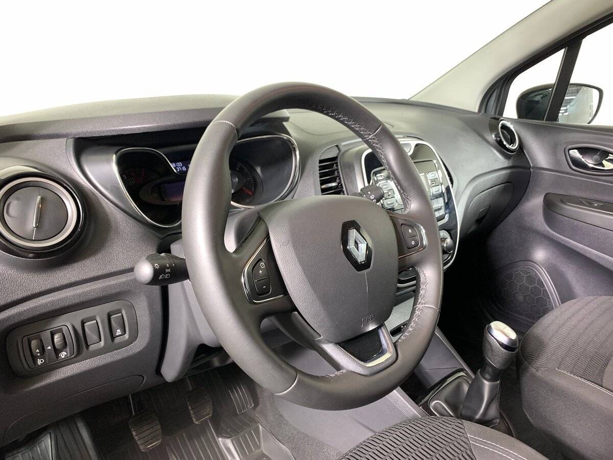 Купить Renault Kaptur с пробегом. Фото: #10