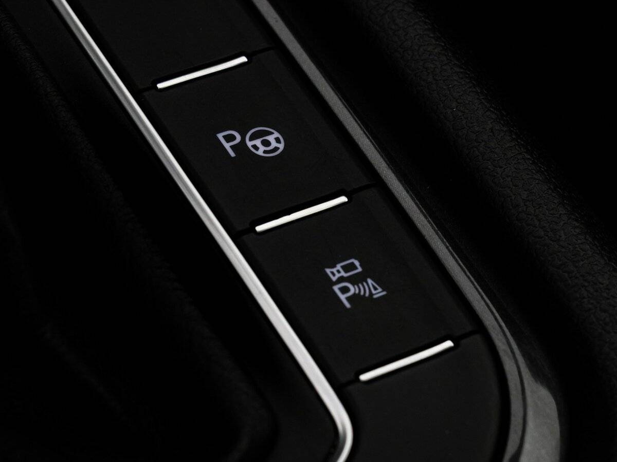 Купить Volkswagen Tiguan с пробегом. Фото: #22