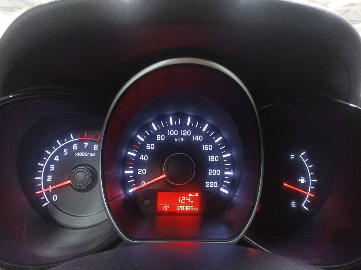 Купить Kia Rio с пробегом. Фото: #12