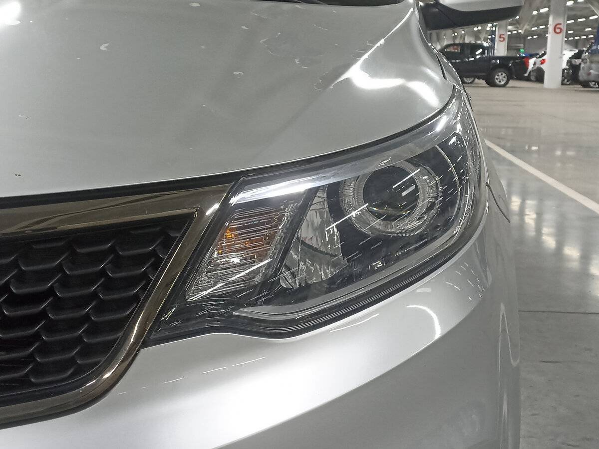 Купить Kia Rio с пробегом. Фото: #16