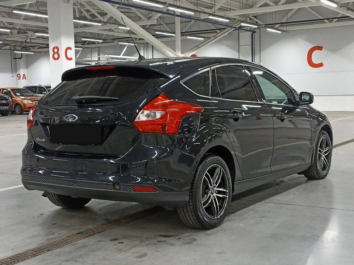 Купить Ford Focus с пробегом. Фото: #4