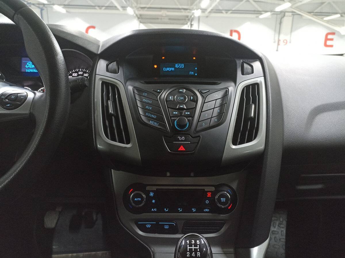 Купить Ford Focus с пробегом. Фото: #14