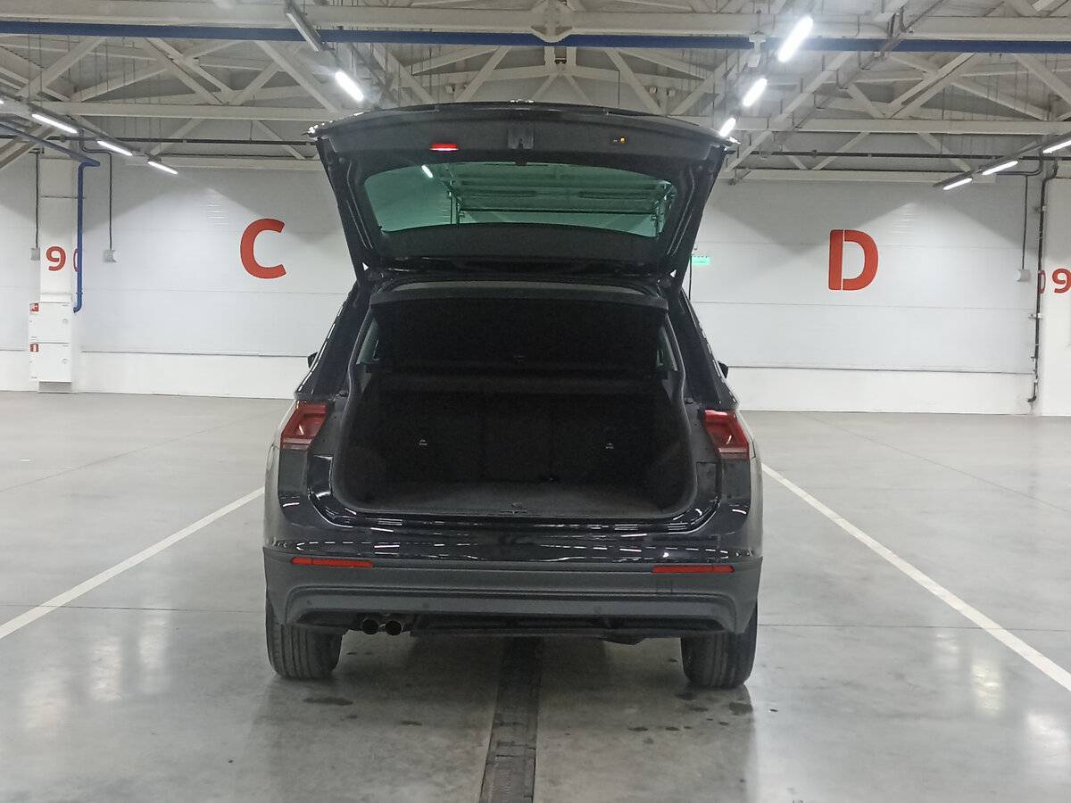 Купить Volkswagen Tiguan с пробегом. Фото: #9