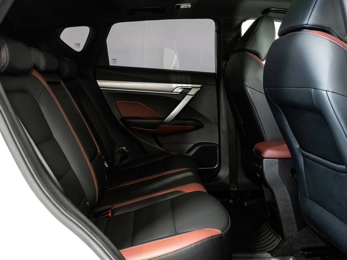 Купить Geely Coolray с пробегом. Фото: #17