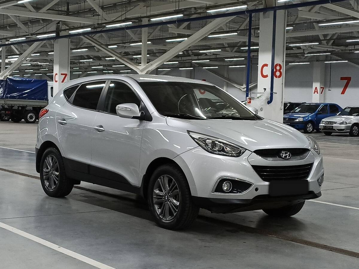 Купить Hyundai ix35 с пробегом. Фото: #2