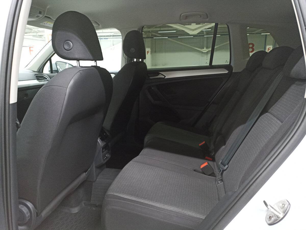 Купить Volkswagen Tiguan с пробегом. Фото: #11