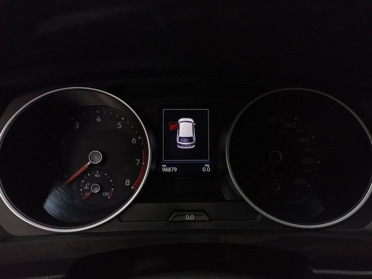 Купить Volkswagen Tiguan с пробегом. Фото: #12