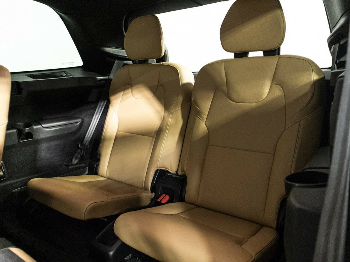 Купить Volvo XC90 с пробегом. Фото: #15