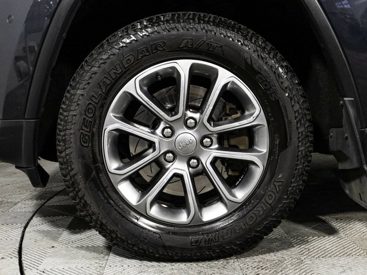 Купить Jeep Grand Cherokee с пробегом. Фото: #25