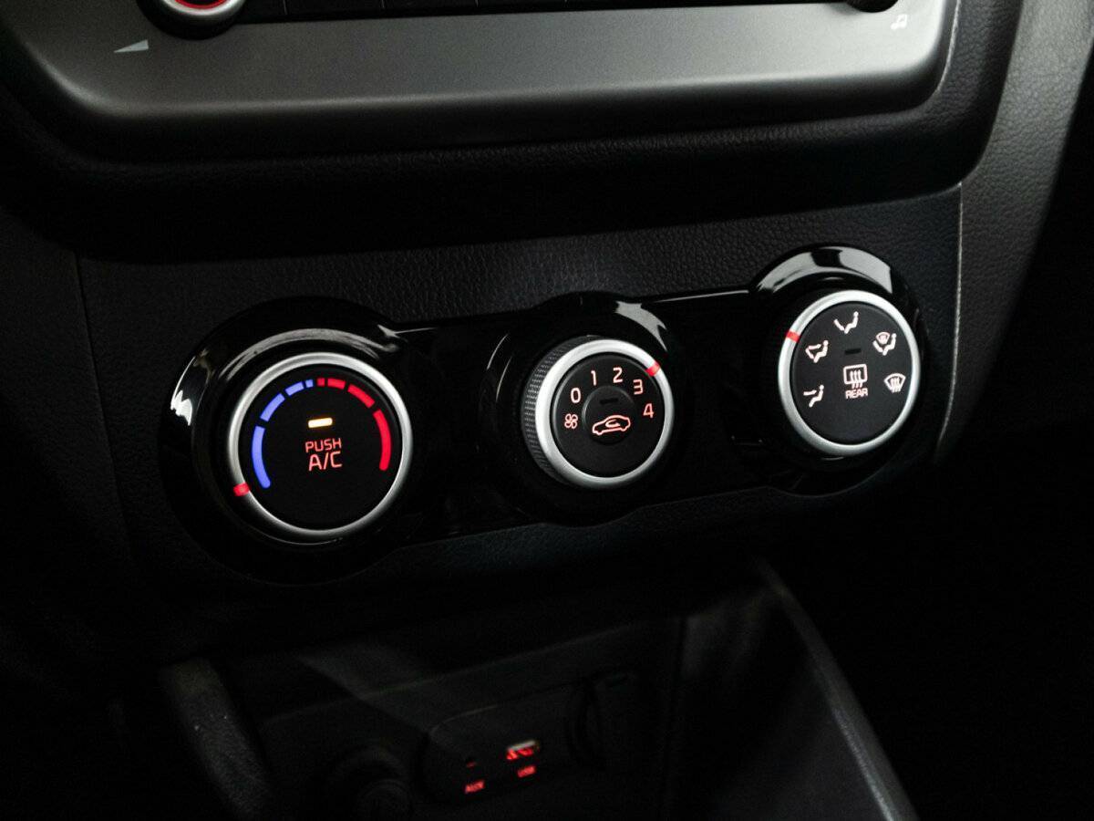 Купить Kia Rio с пробегом. Фото: #16