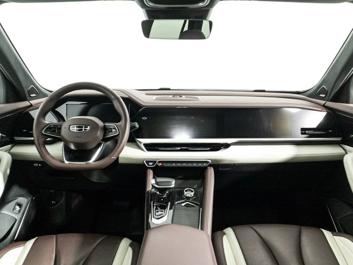 Купить Geely Monjaro с пробегом. Фото: #12