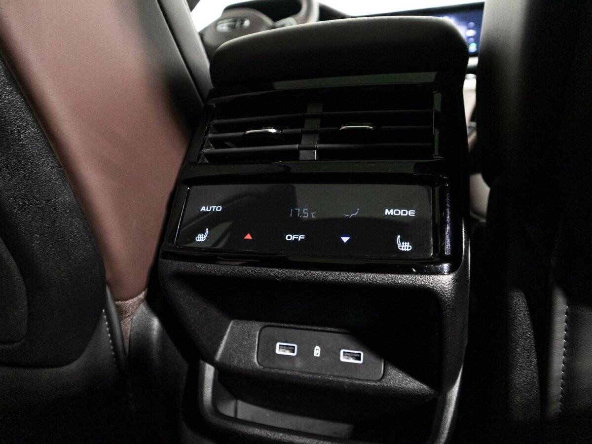 Купить Geely Monjaro с пробегом. Фото: #25