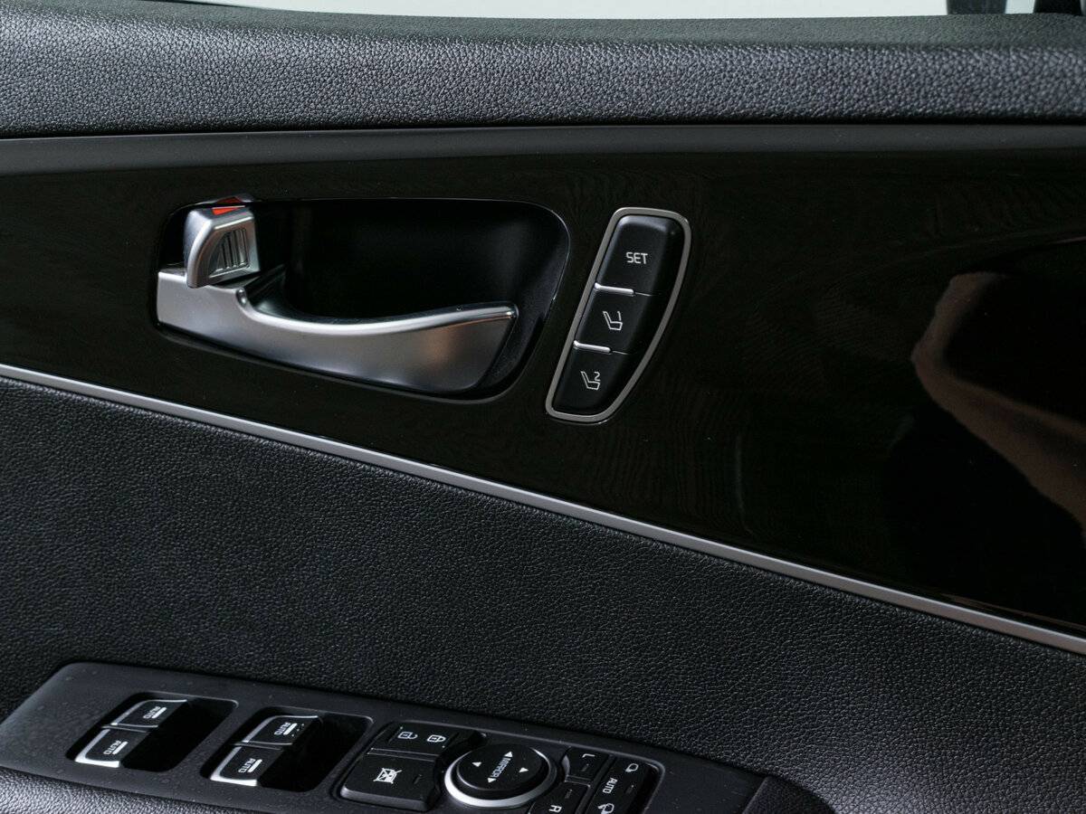Купить Kia Sorento с пробегом. Фото: #19