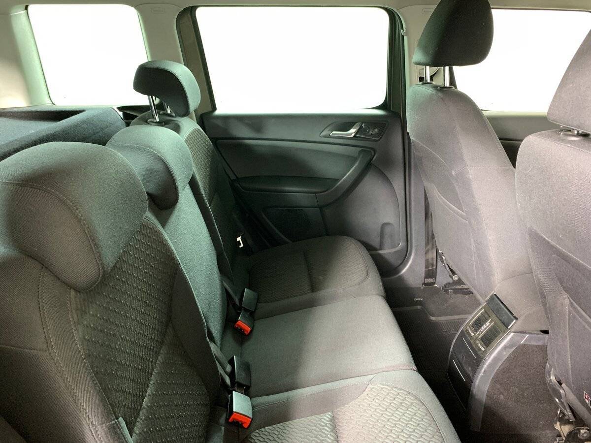 Купить Skoda Yeti с пробегом. Фото: #16