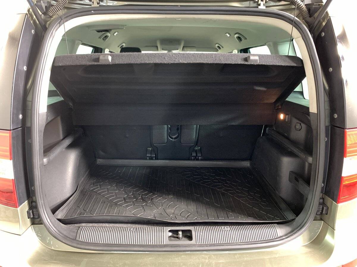 Купить Skoda Yeti с пробегом. Фото: #18