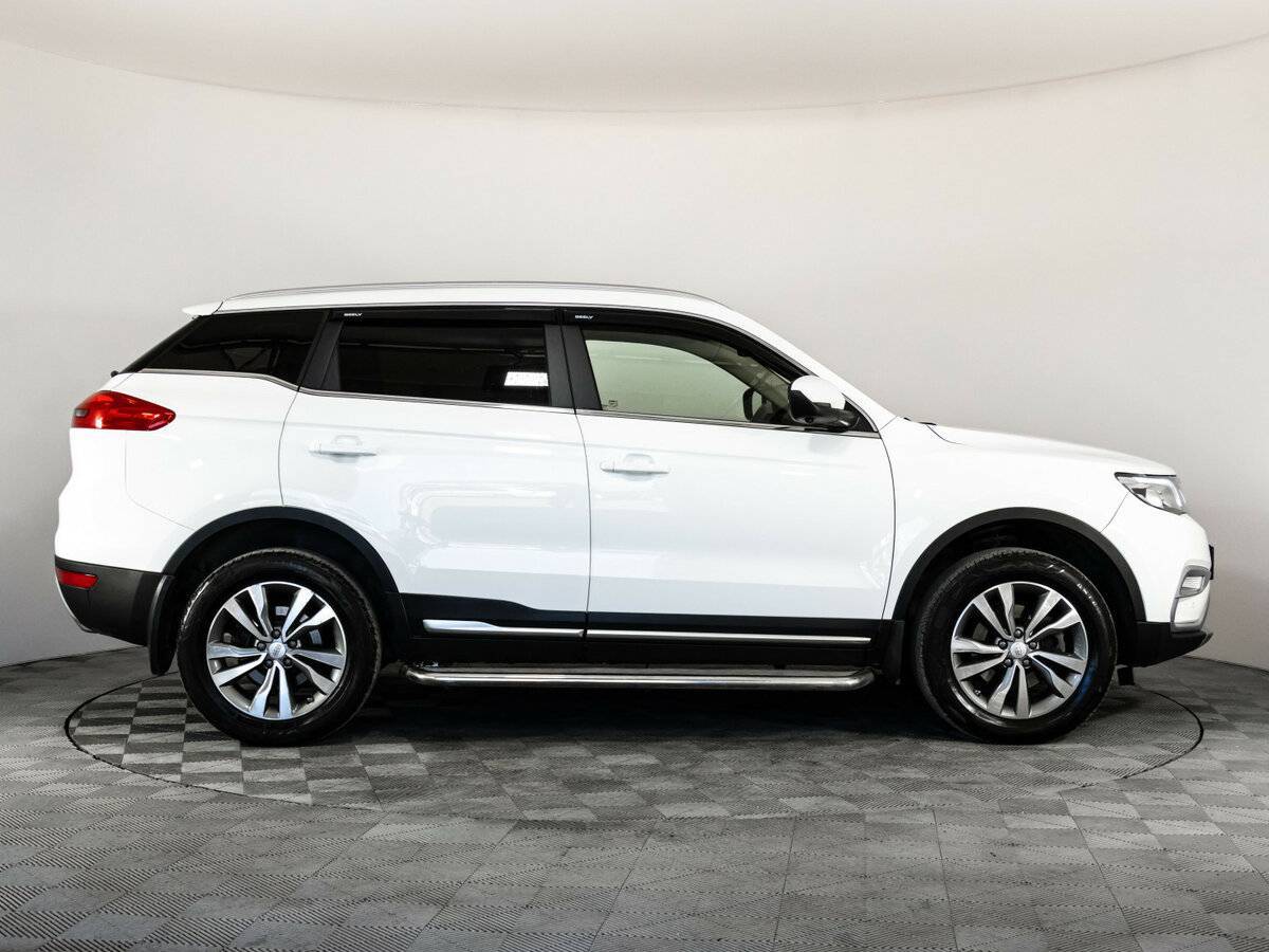 Купить Geely Atlas с пробегом. Фото: #3