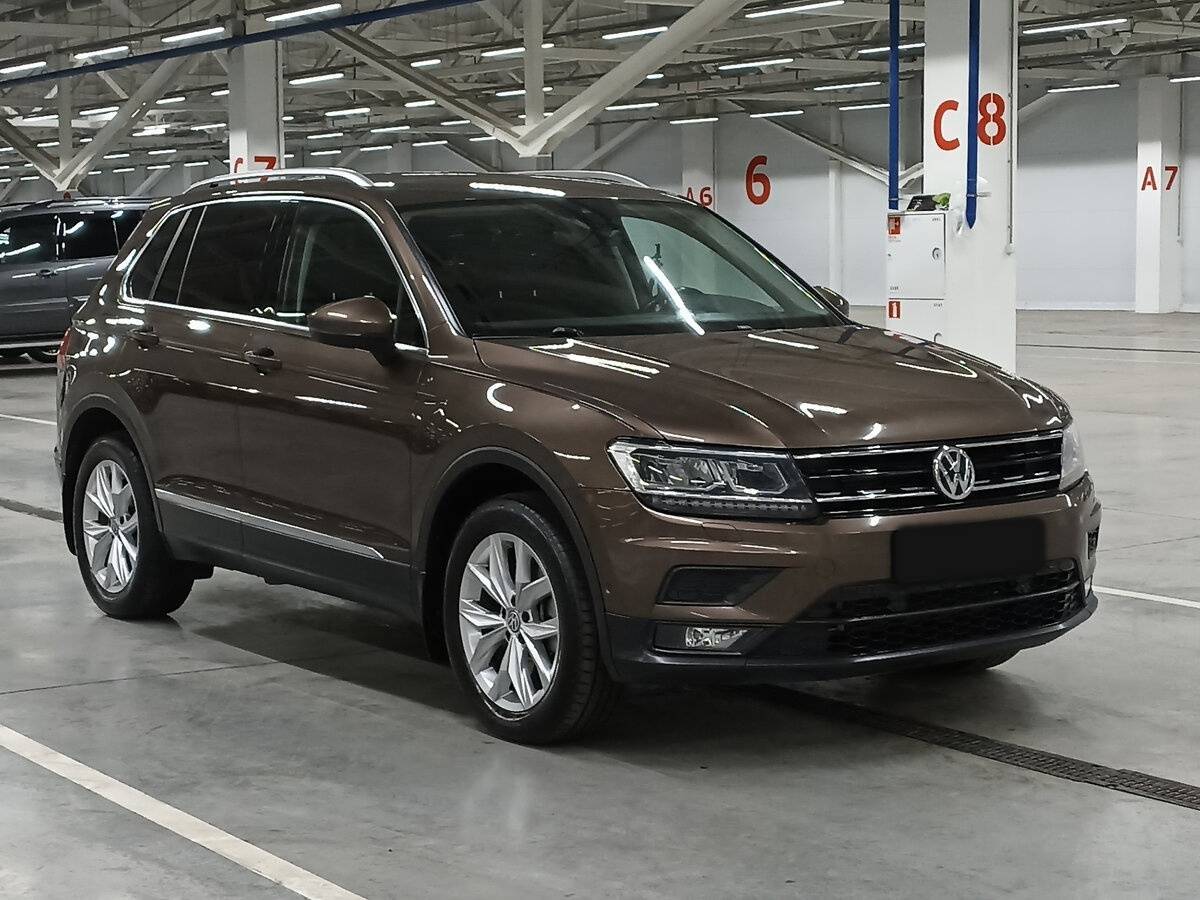 Купить Volkswagen Tiguan с пробегом. Фото: #2