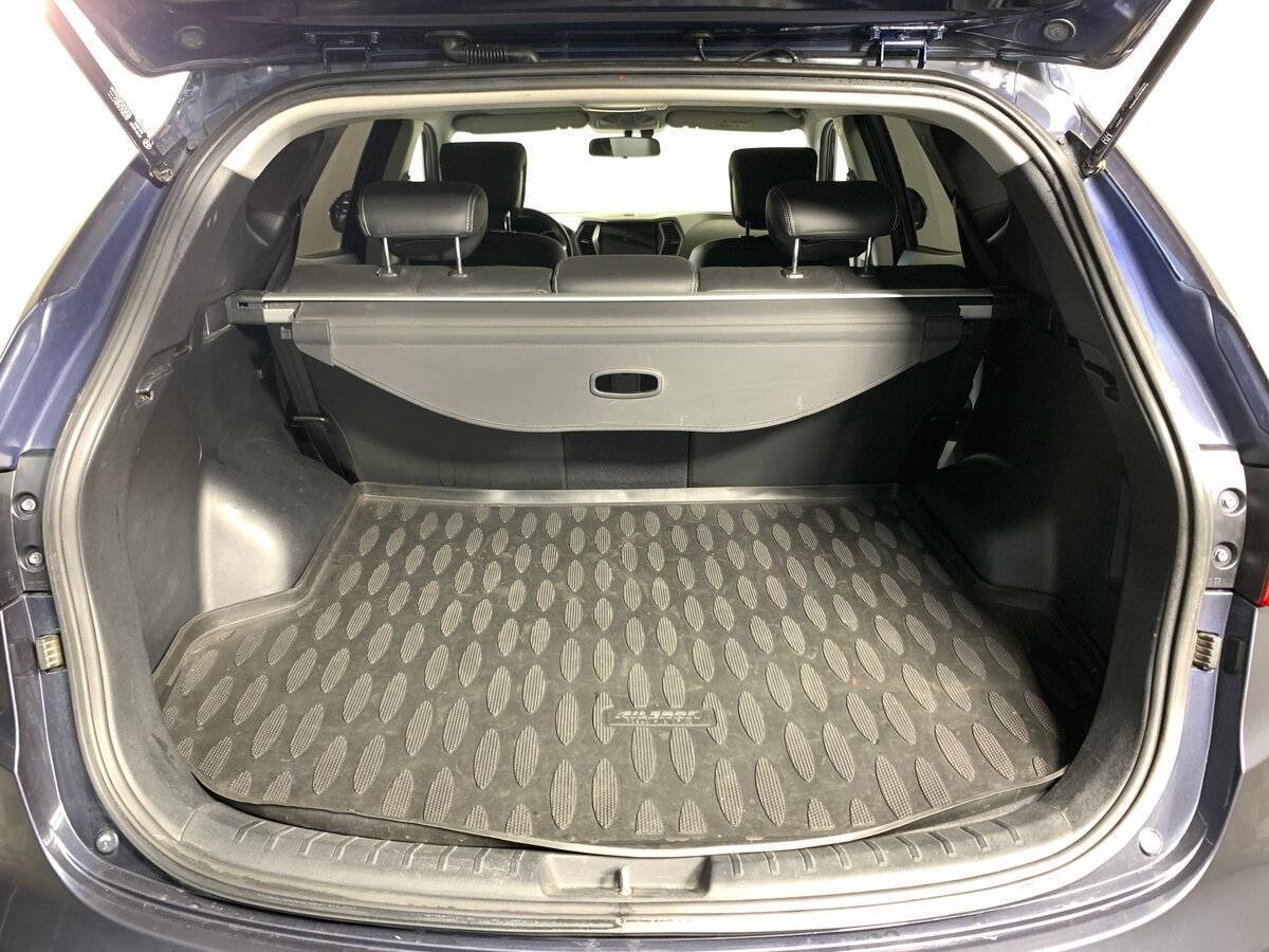 Купить Hyundai Santa Fe с пробегом. Фото: #18