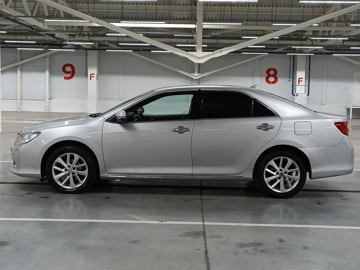 Купить Toyota Camry с пробегом. Фото: #7