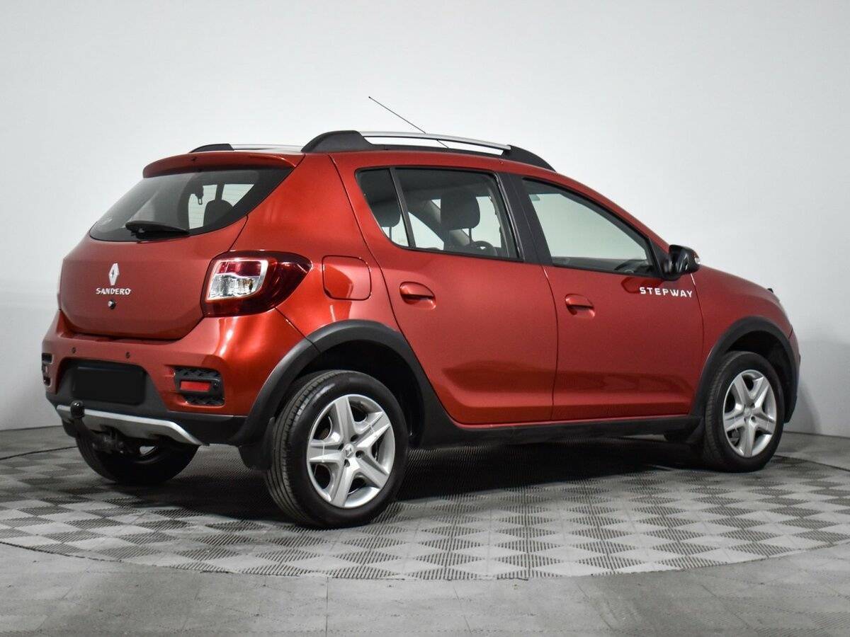 Купить Renault Sandero с пробегом. Фото: #4