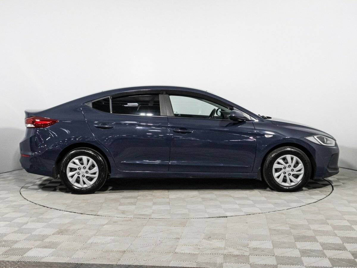Купить Hyundai Elantra с пробегом. Фото: #3