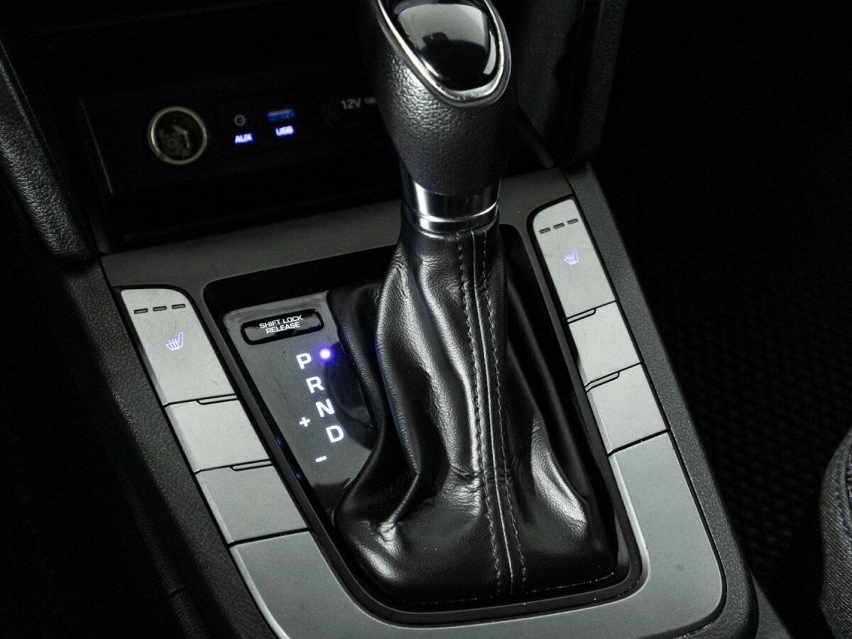 Купить Hyundai Elantra с пробегом. Фото: #16