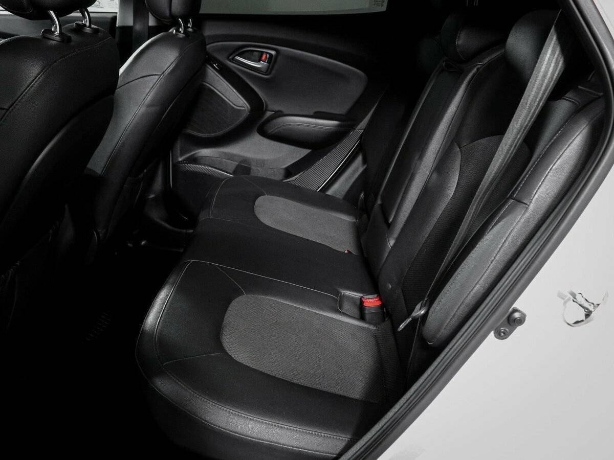 Купить Hyundai ix35 с пробегом. Фото: #9