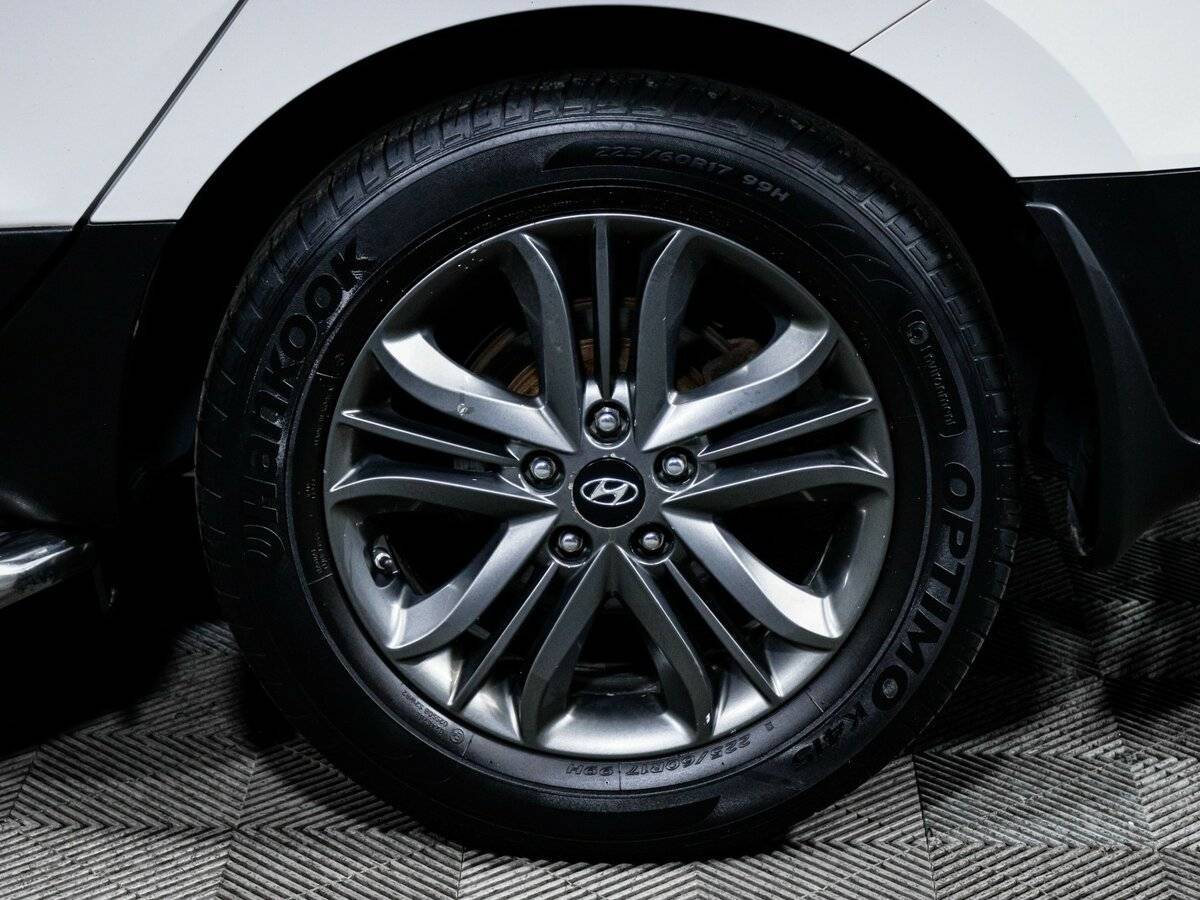 Купить Hyundai ix35 с пробегом. Фото: #14