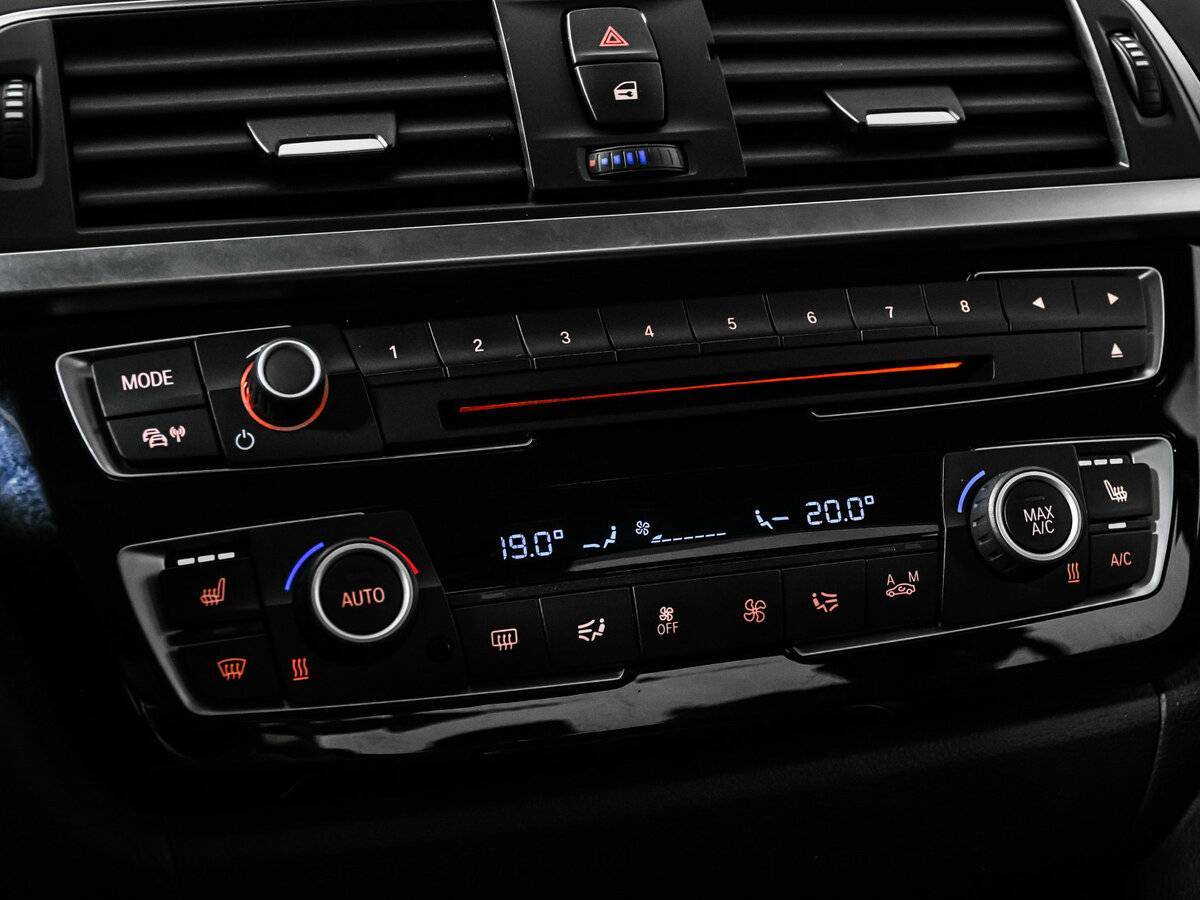 Купить BMW 3 серии с пробегом. Фото: #18