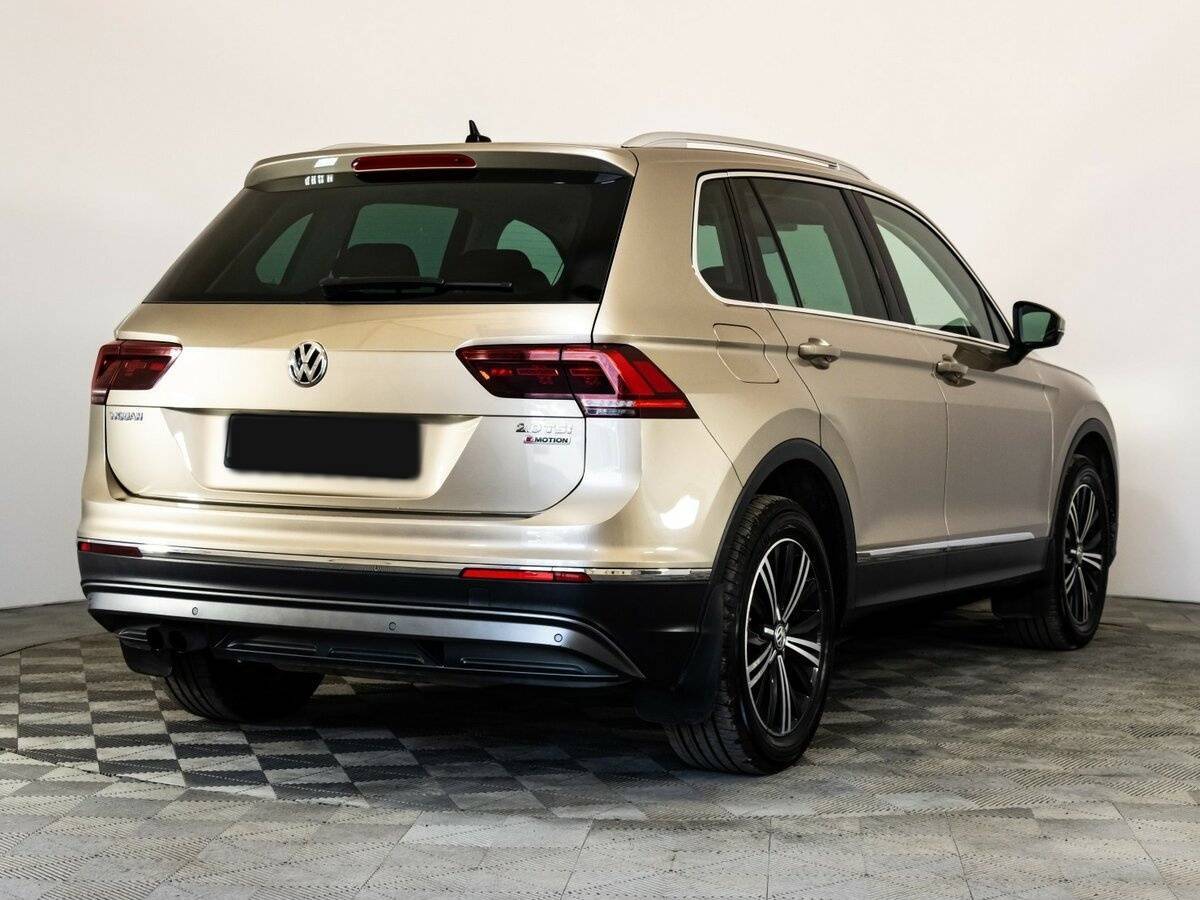 Купить Volkswagen Tiguan с пробегом. Фото: #4