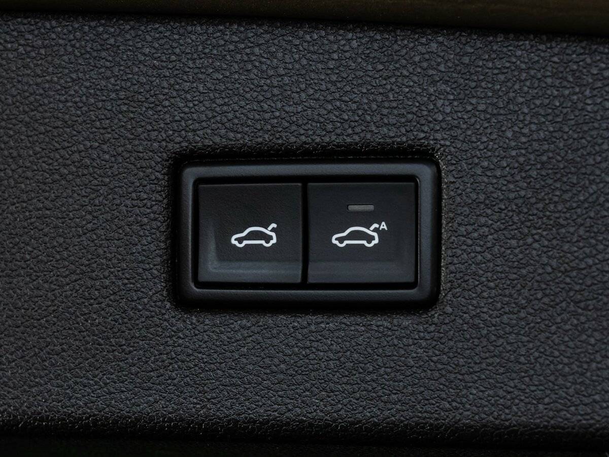 Купить Volkswagen Tiguan с пробегом. Фото: #25