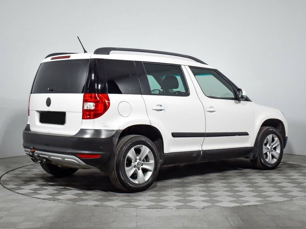 Купить Skoda Yeti с пробегом. Фото: #4