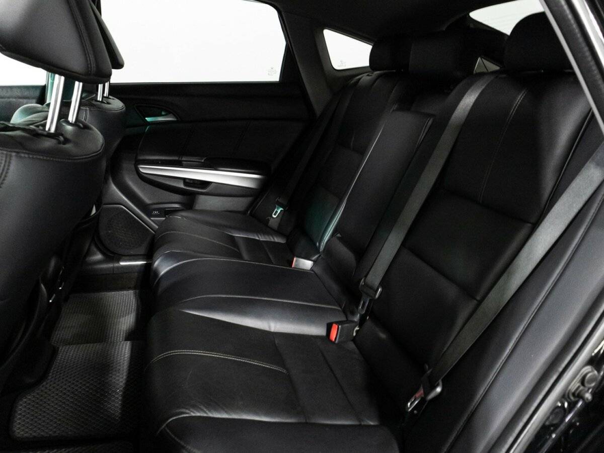 Купить Honda Crosstour с пробегом. Фото: #9