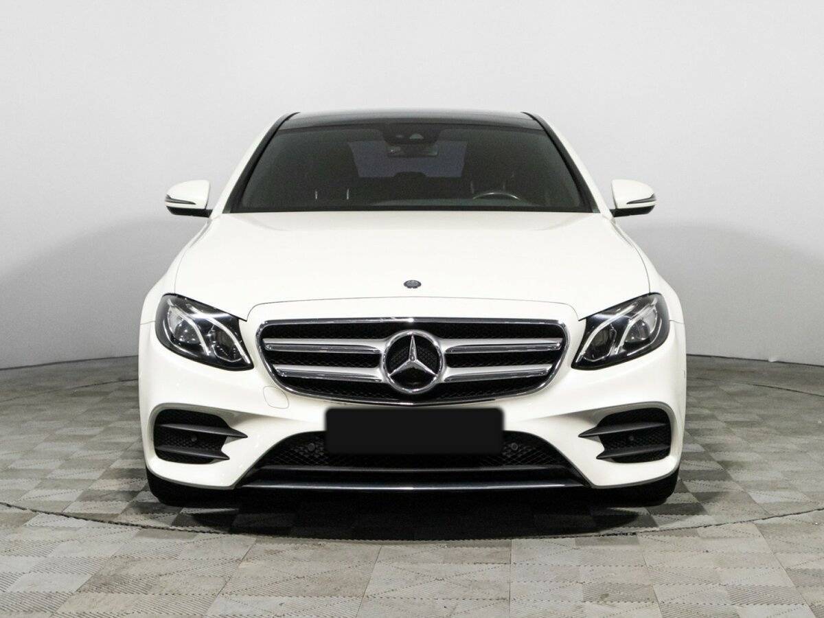 Купить Mercedes-Benz E-Класс с пробегом. Фото: #1