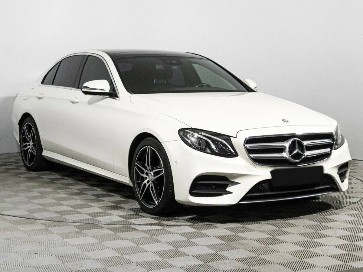 Купить Mercedes-Benz E-Класс с пробегом. Фото: #2