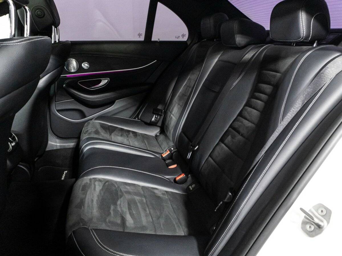 Купить Mercedes-Benz E-Класс с пробегом. Фото: #9