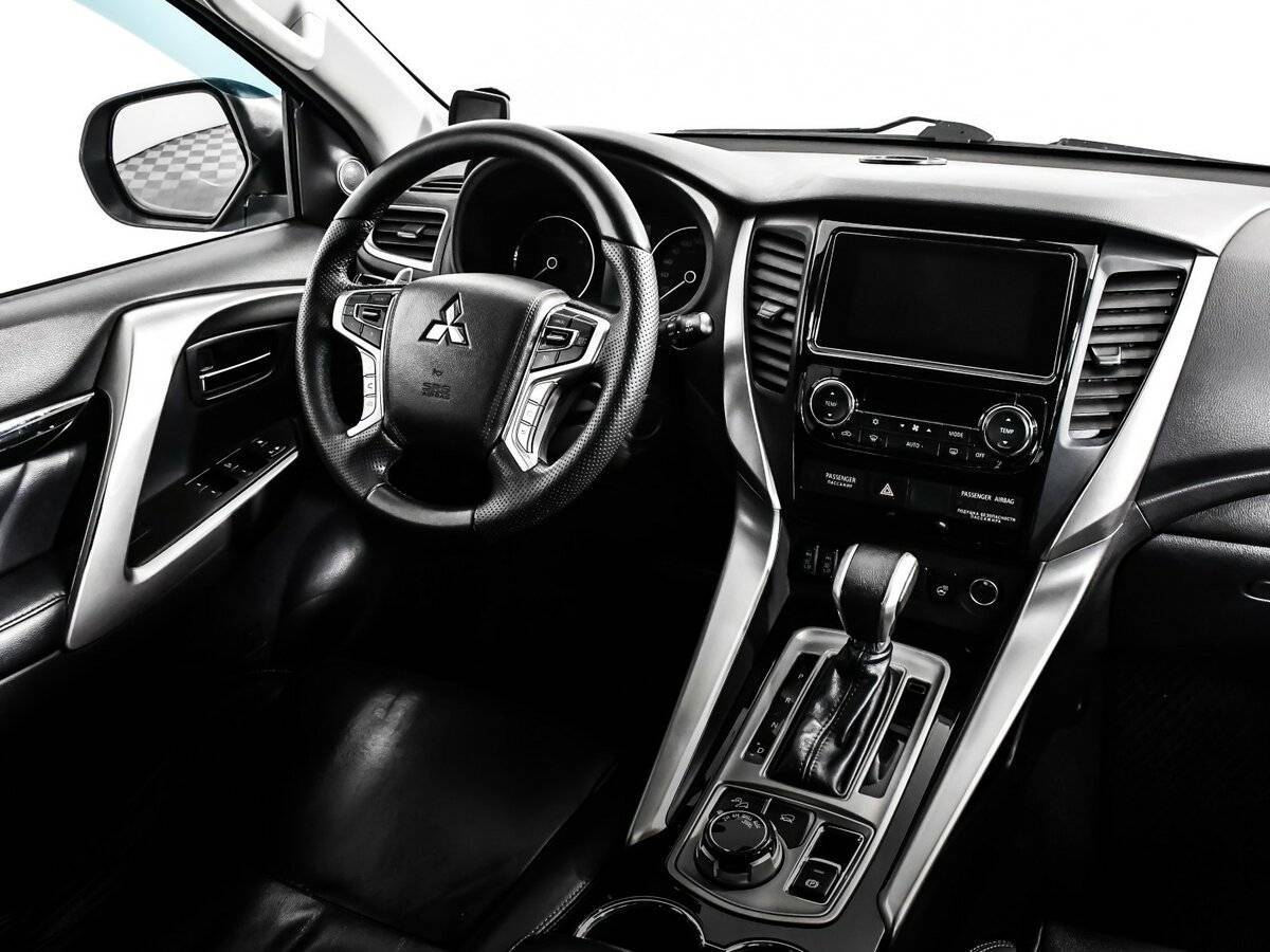 Купить Mitsubishi Pajero Sport с пробегом. Фото: #8