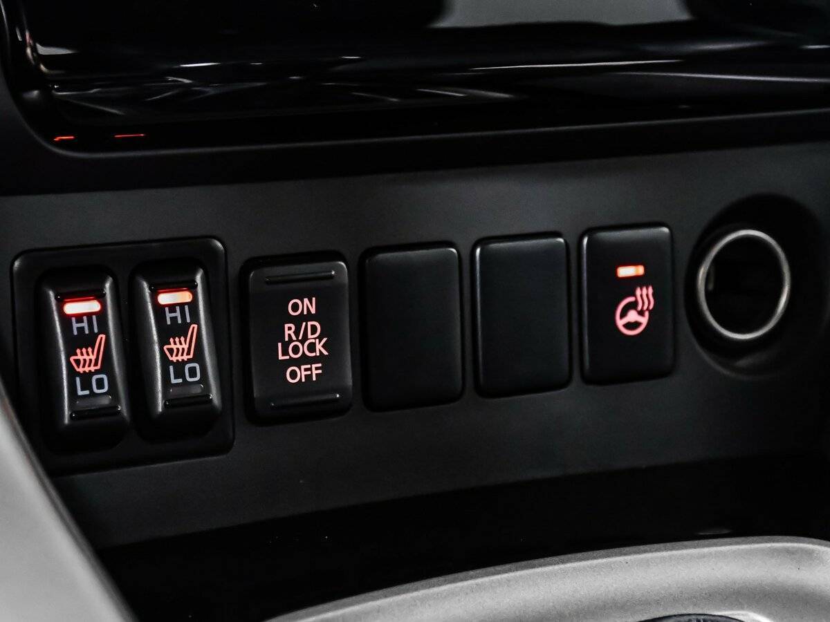 Купить Mitsubishi Pajero Sport с пробегом. Фото: #21