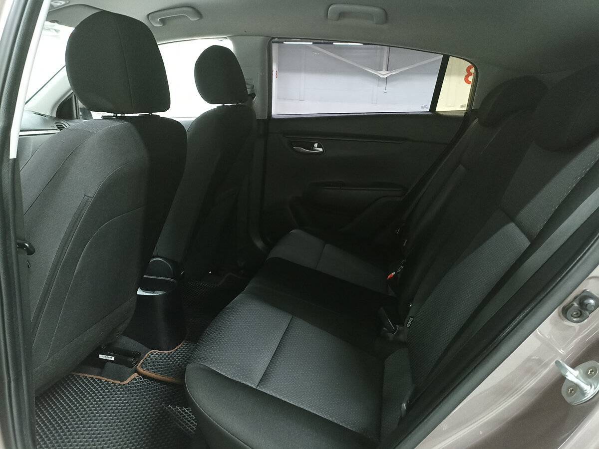 Купить Kia Rio с пробегом. Фото: #11