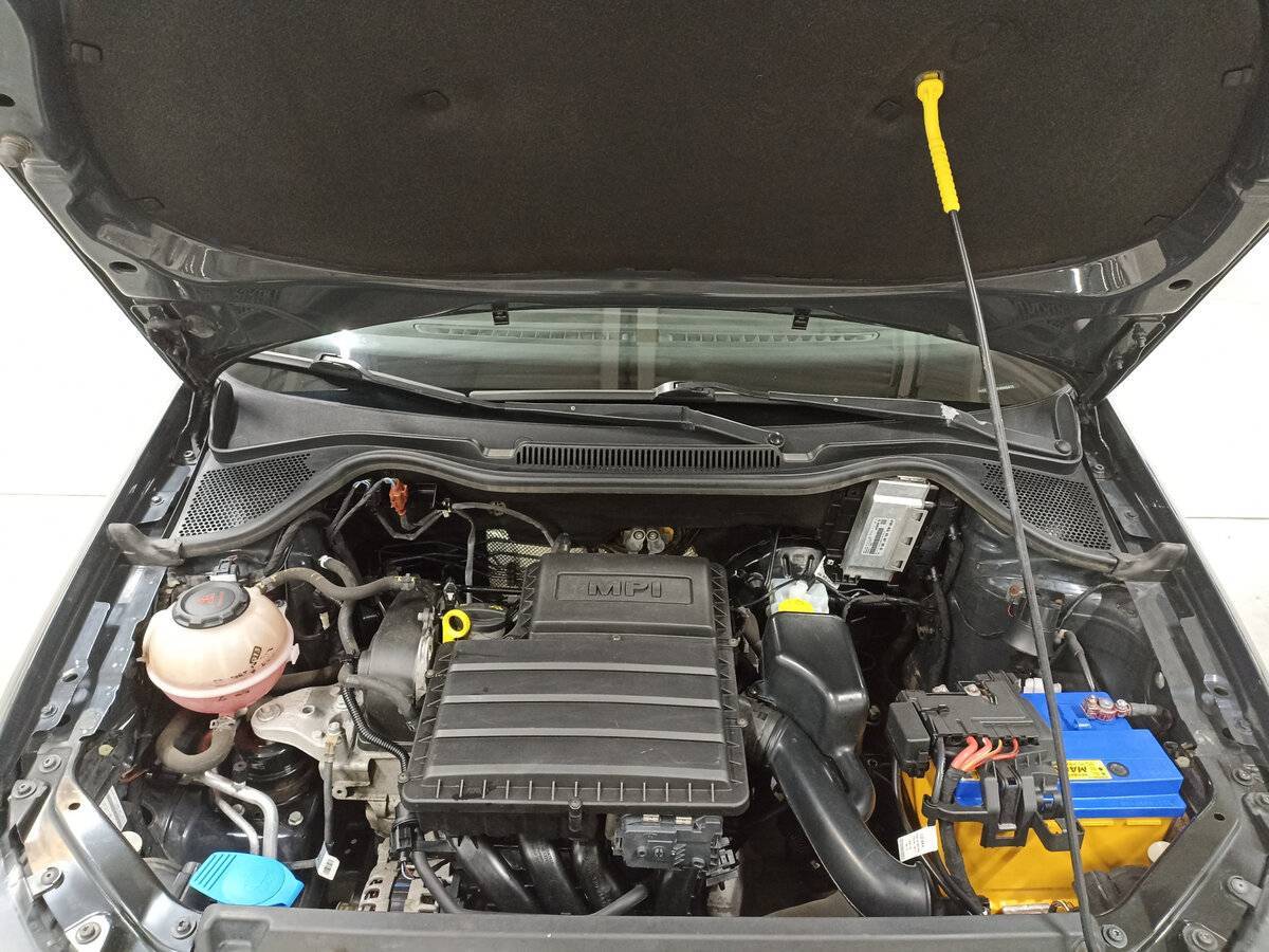 Купить Volkswagen Polo с пробегом. Фото: #8